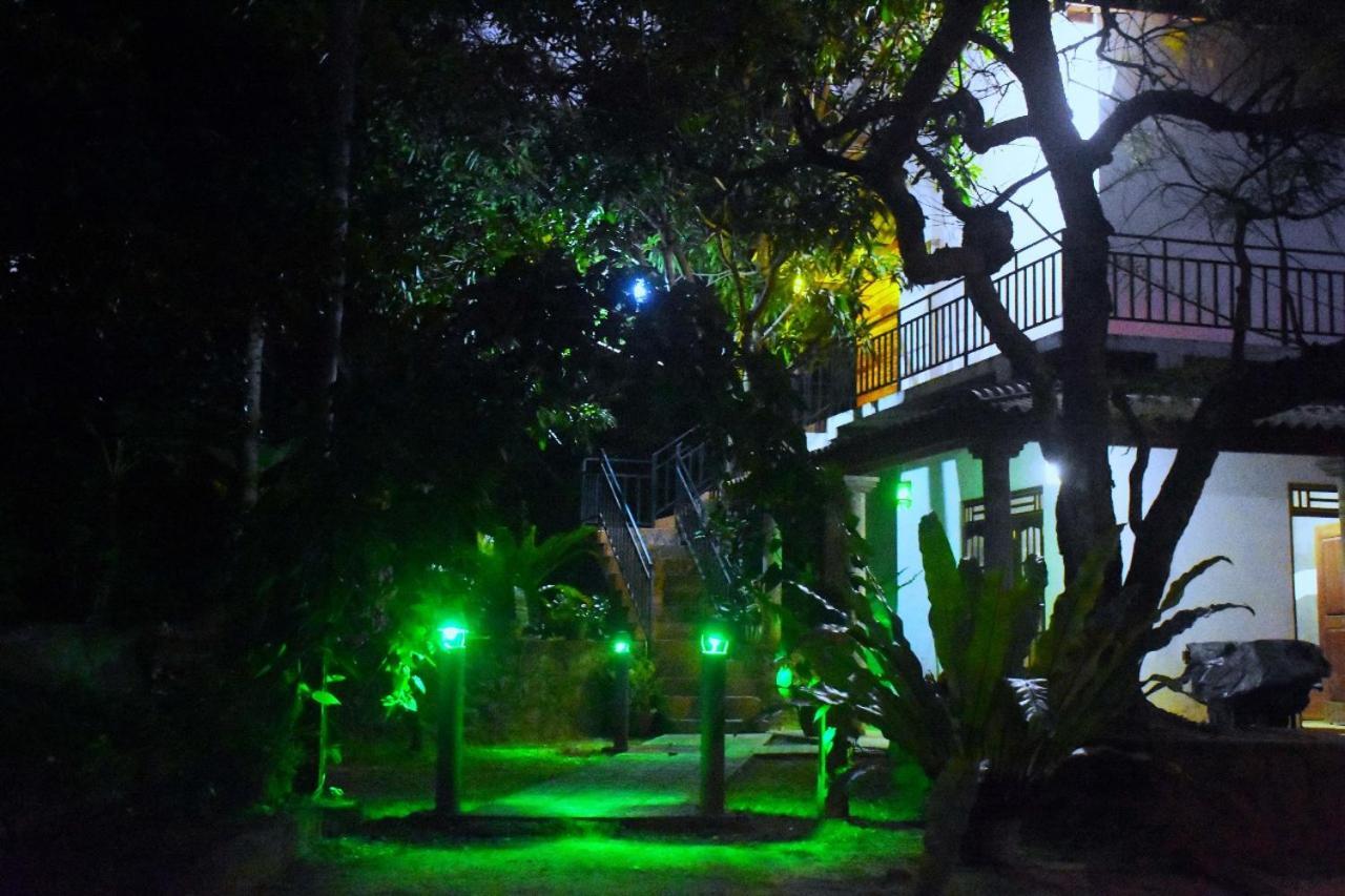 Hotel Wild Heaven Udawalawe Exterior foto